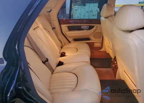 2000 Bentley Arnage z USA, uszkodzony, nr VIN SCBLC31E2YCX05198